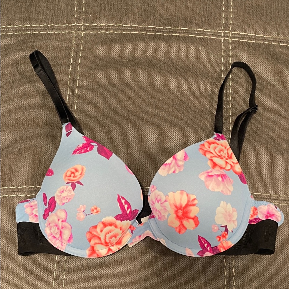 PINK Victoria's Secret Light Blue Floral Push-Up Bra with Black Straps